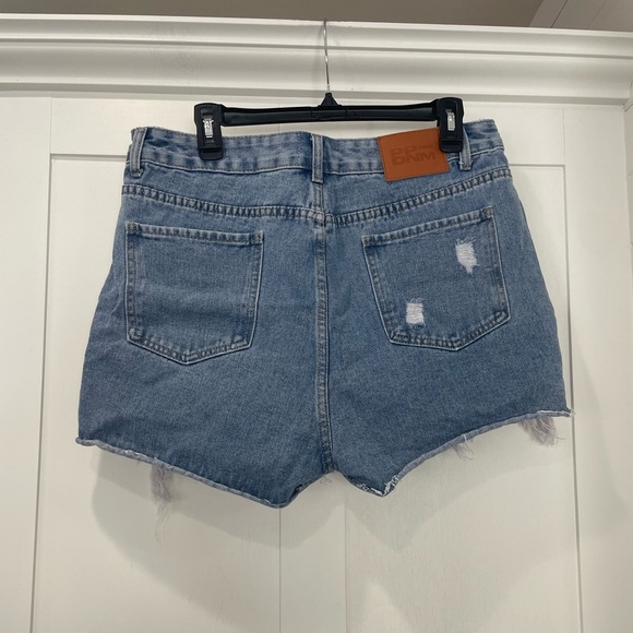 Princess Polly Jean Shorts Size 10 - Picture 2 of 3